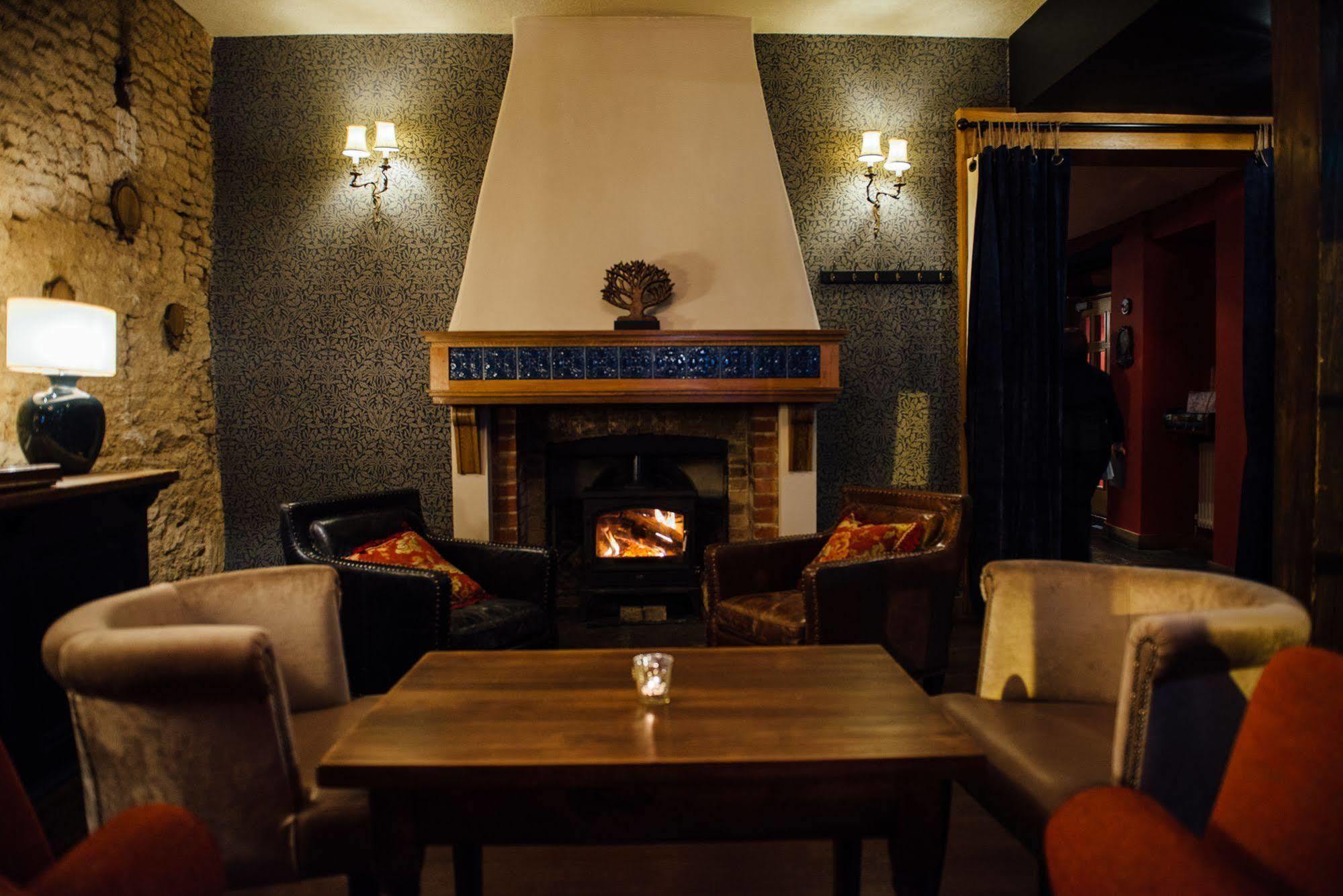 Hotel The Blue Boar Witney Exterior foto